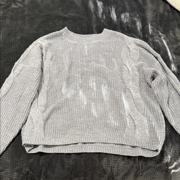 SO Women's Heather Gray Cable Knit Sweater - Picture 2 of 3